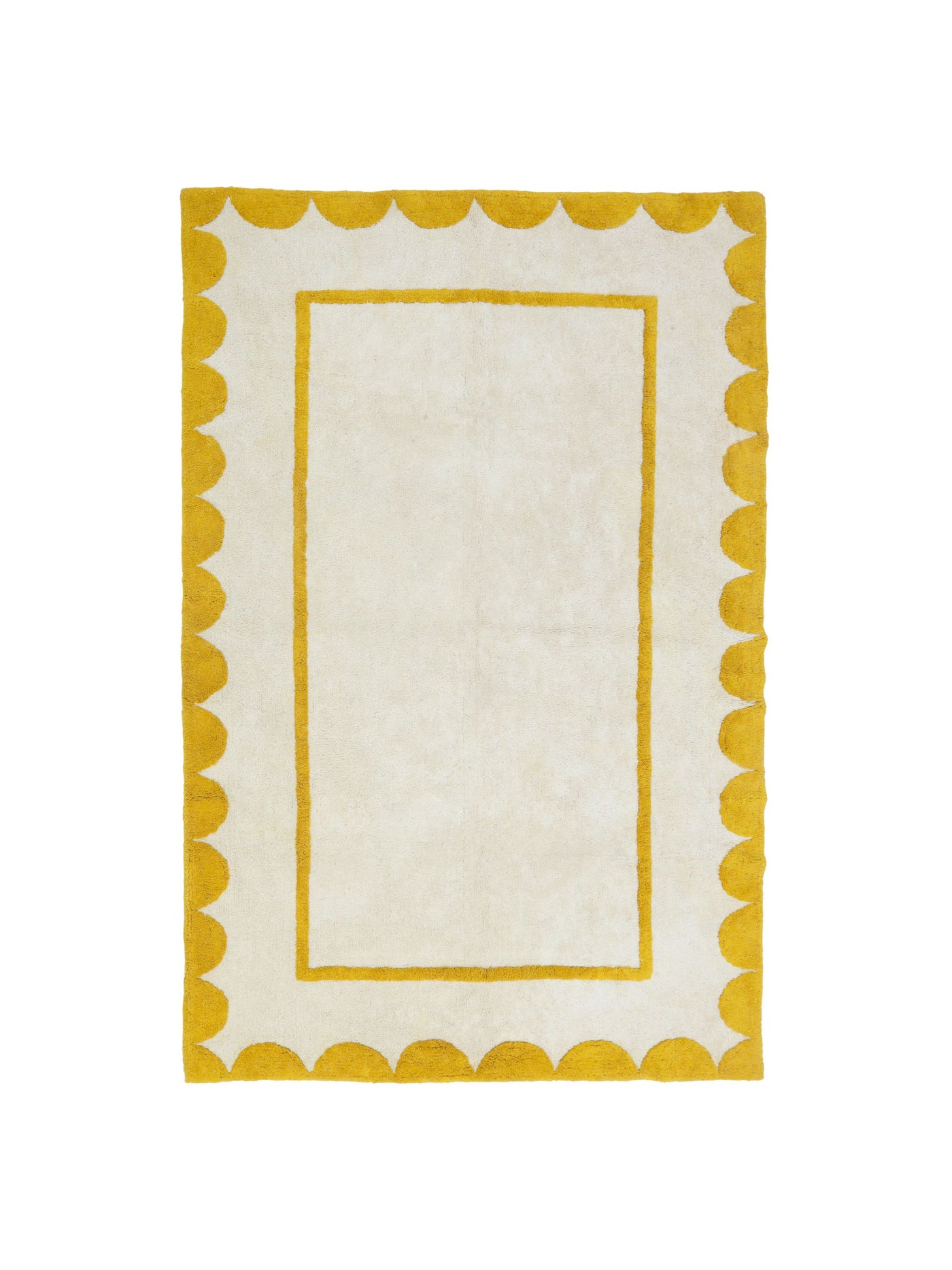 Natural rug with mustard yellow scallop details